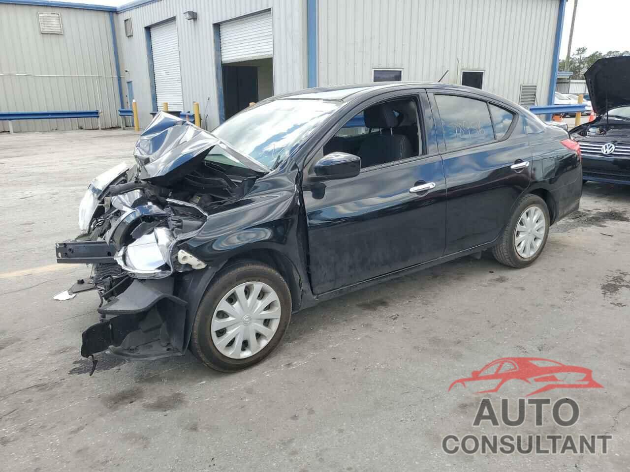 NISSAN VERSA 2018 - 3N1CN7AP0JL811419