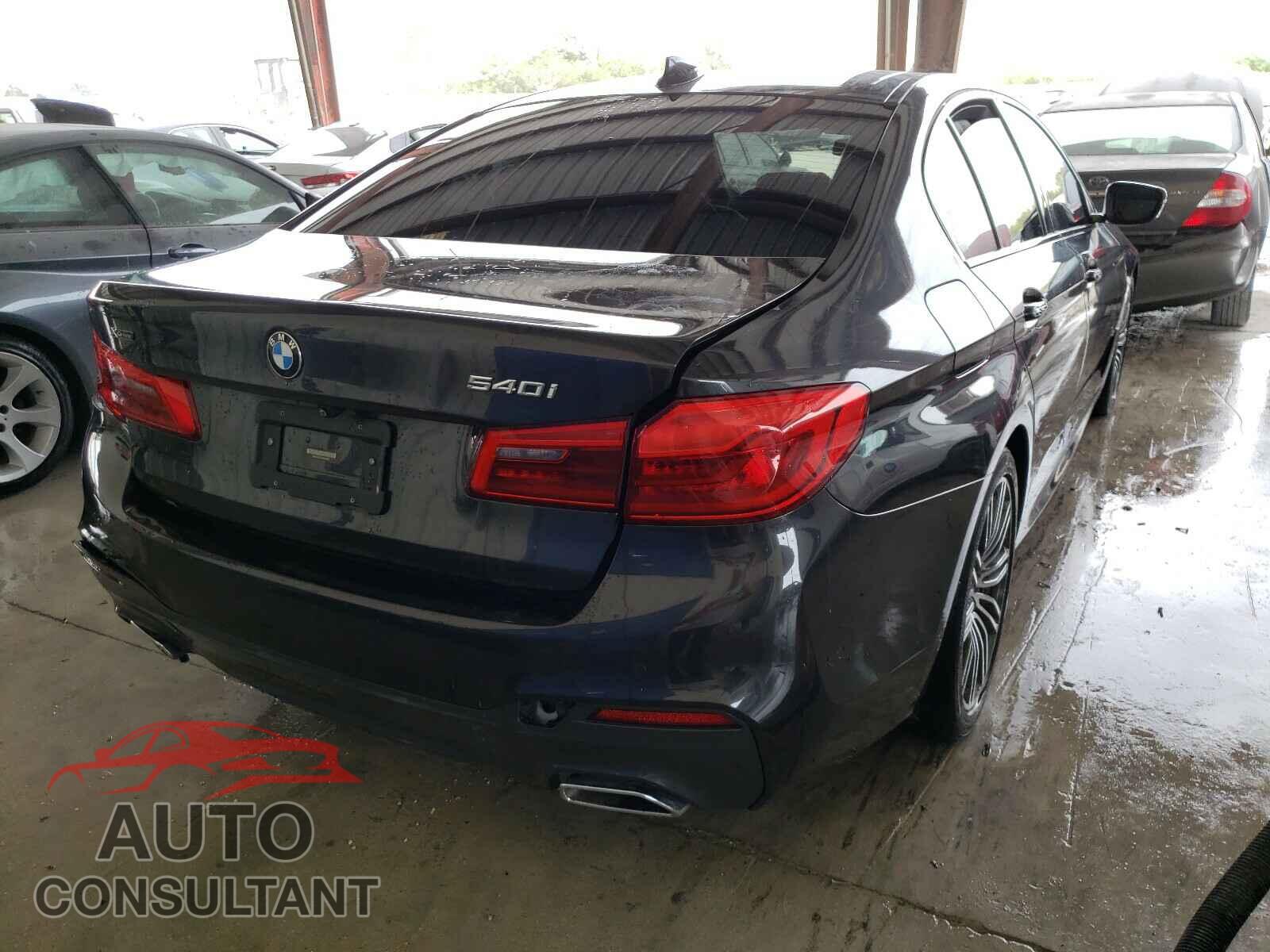 BMW 5 SERIES 2018 - 2C3CDXCT8JH144560