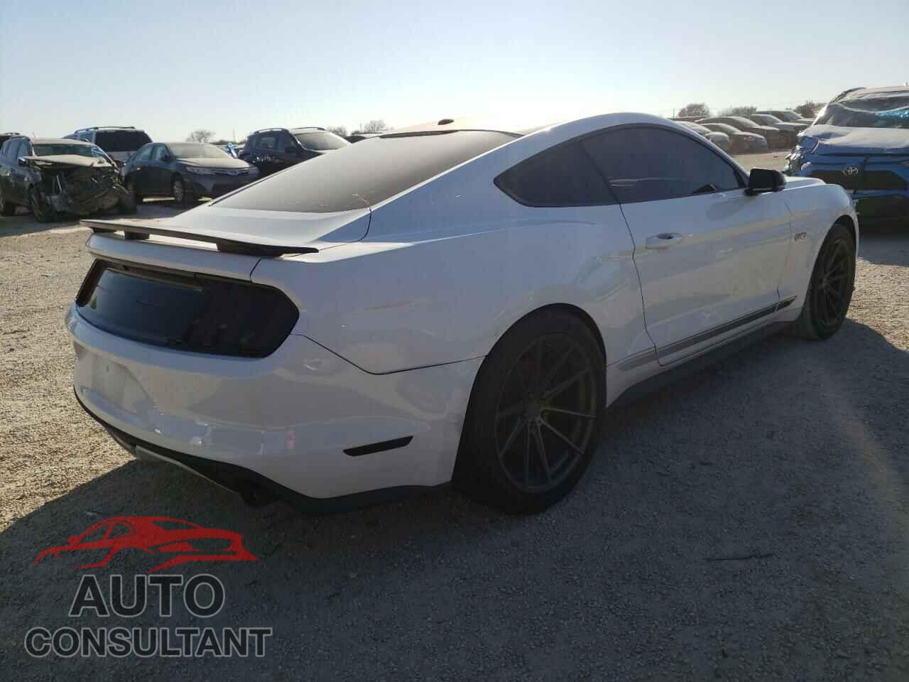 FORD MUSTANG 2016 - 1FA6P8CF6G5266839