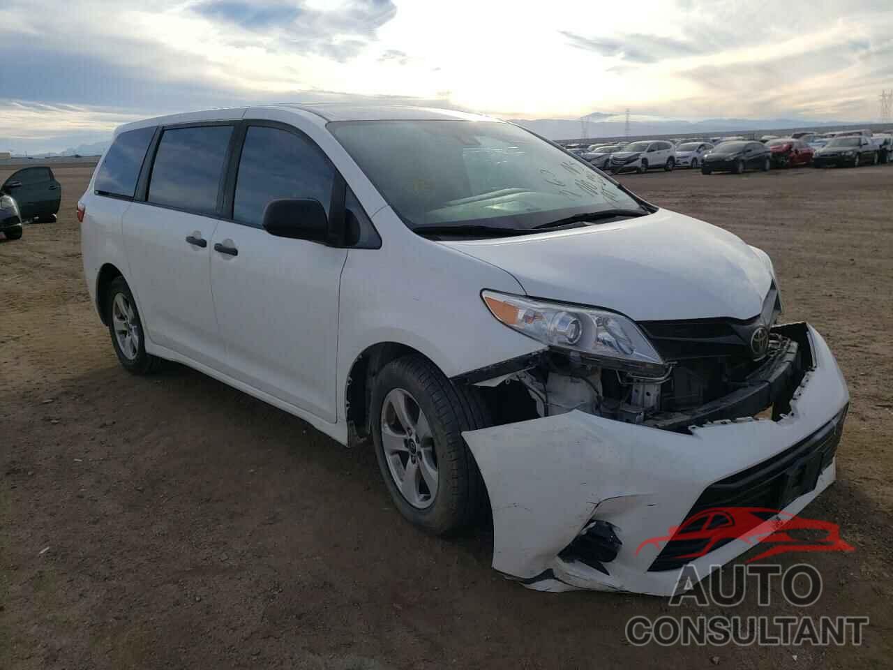 TOYOTA SIENNA 2018 - 5TDZZ3DC5JS938593