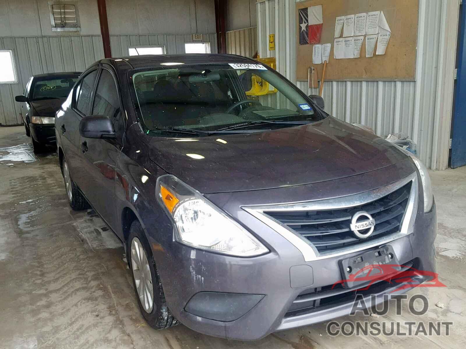 NISSAN VERSA 2015 - 2T1BURHE0JC104240