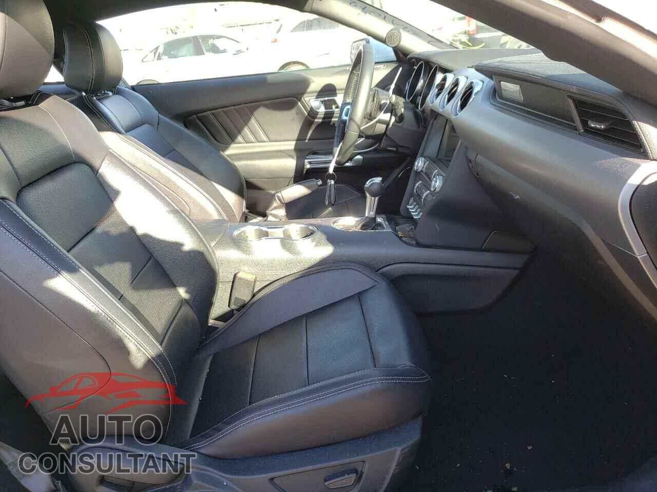 FORD MUSTANG 2021 - 1FA6P8TH2M5116823