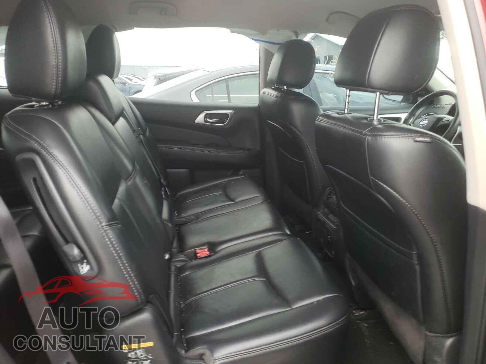 NISSAN PATHFINDER 2017 - 5N1DR2MM9HC633859