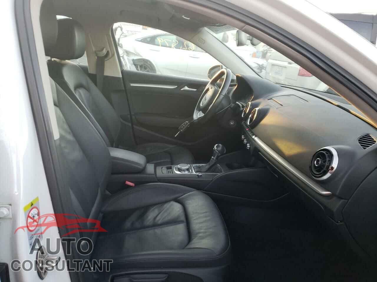 AUDI A3 2015 - 3TMCZ5ANXKM236018