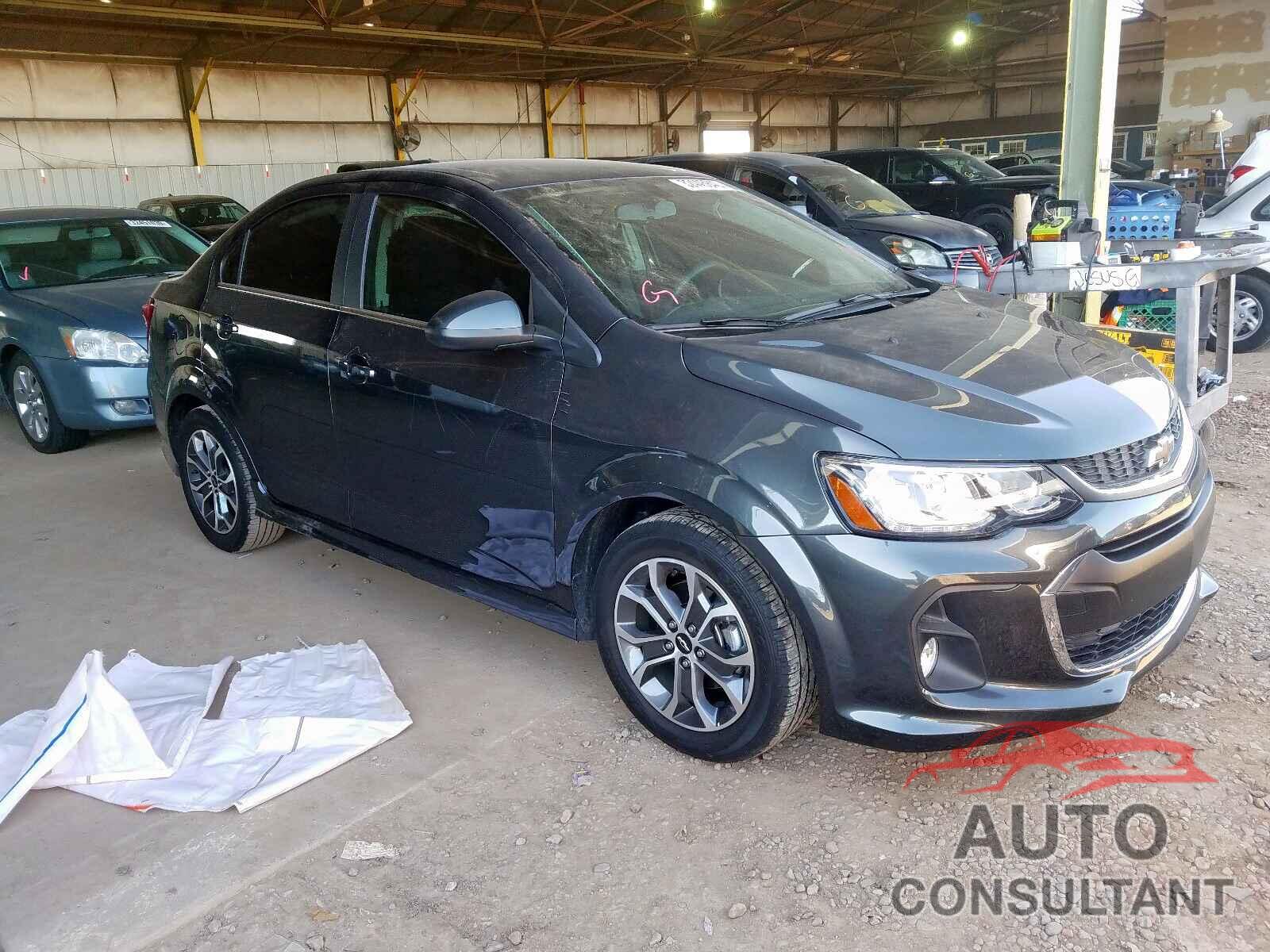 CHEVROLET SONIC 2019 - 5NPDH4AE3GH762540