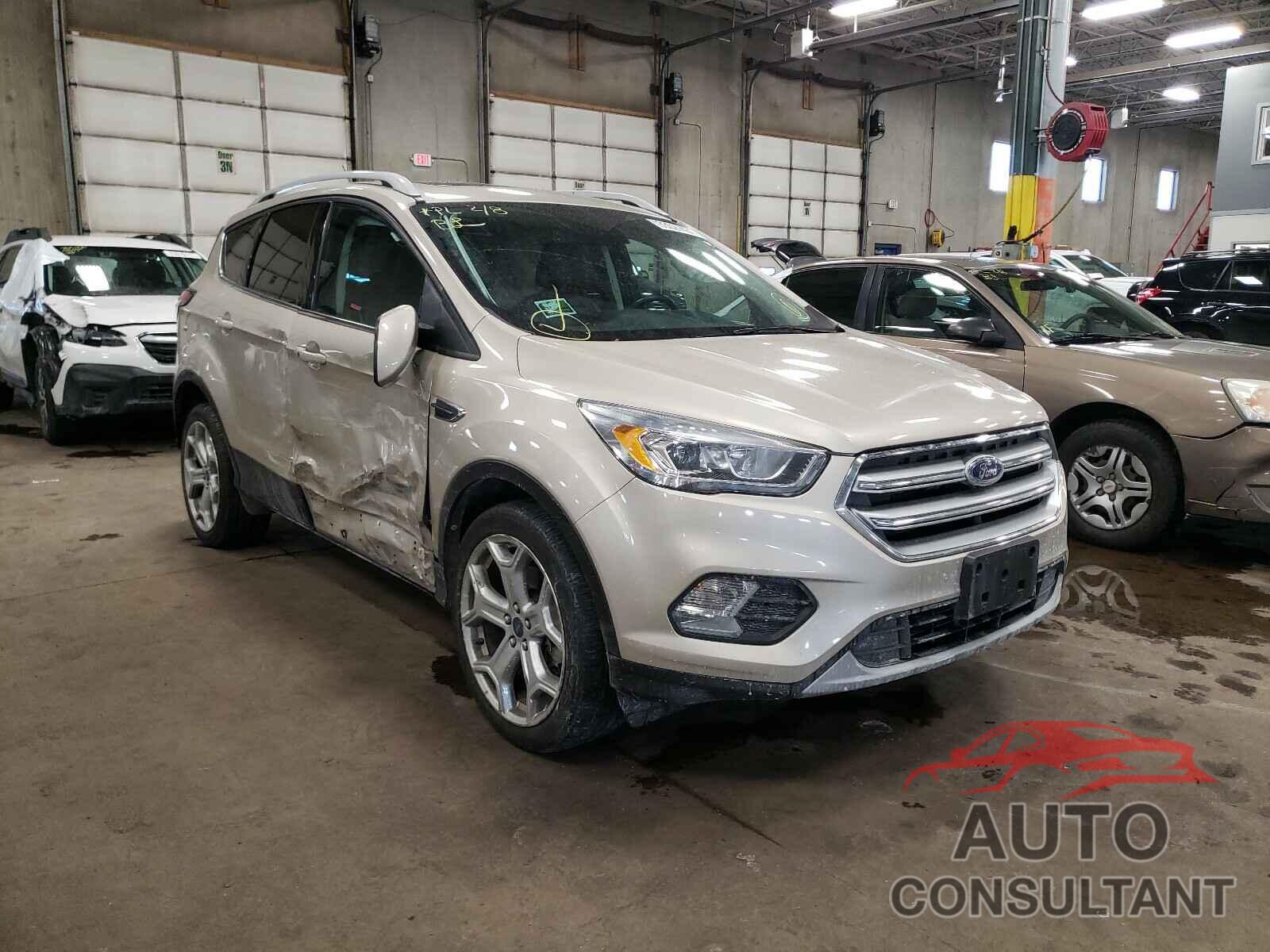 FORD ESCAPE 2017 - 3FA6P0H72HR146019