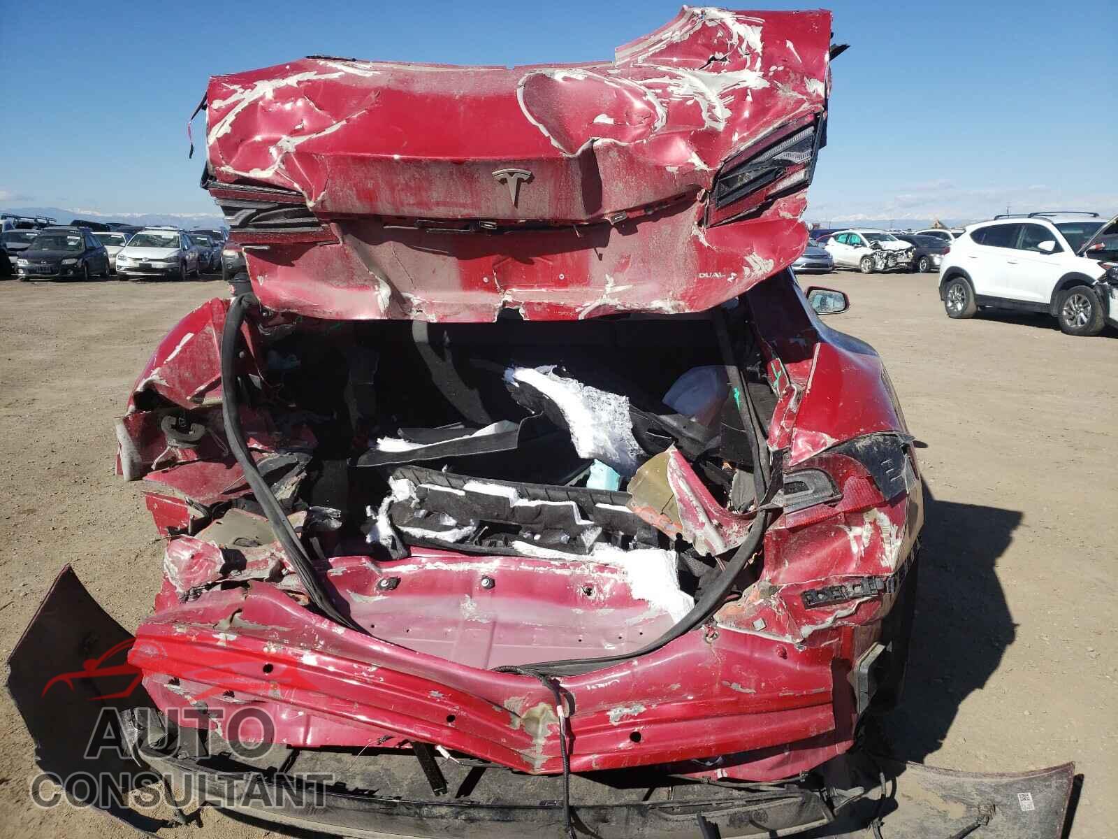 TESLA MODEL S 2020 - 5YJSA1E22LF411766