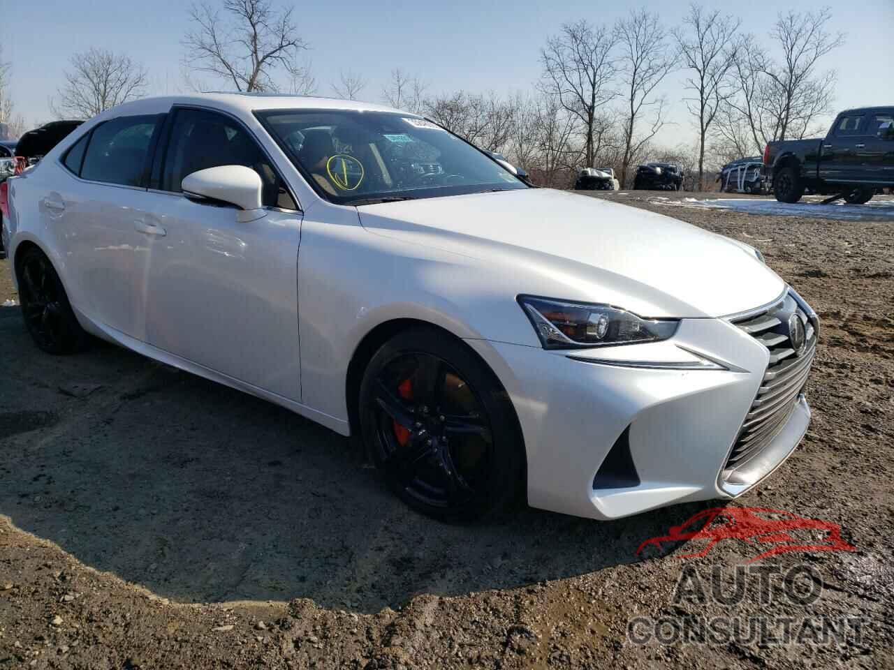 LEXUS IS 2018 - JTHC81D26J5030534