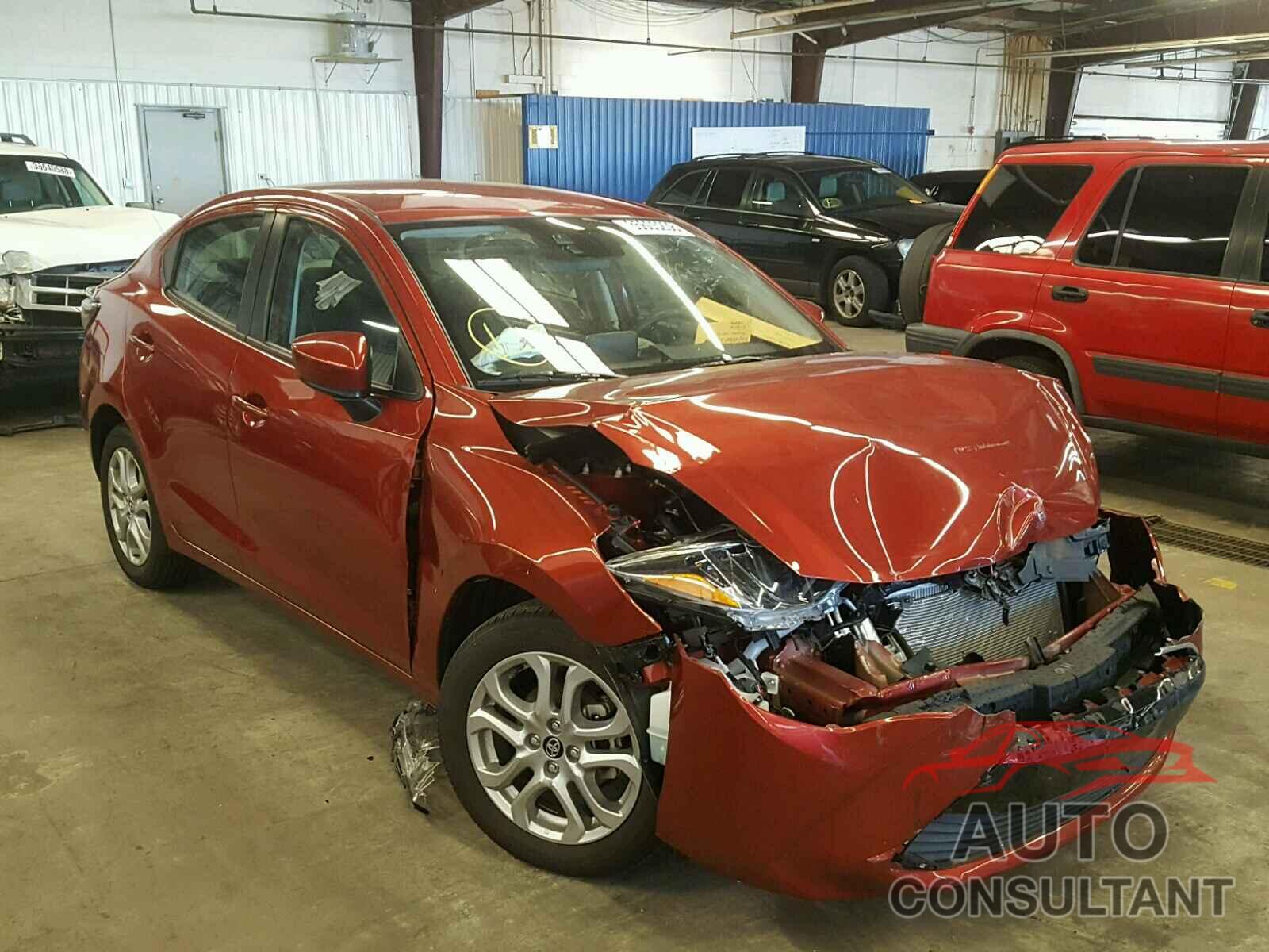 TOYOTA YARIS 2017 - 3MYDLBYV3HY162079