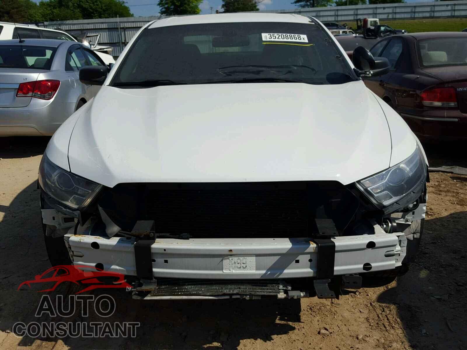 FORD TAURUS 2015 - 1FAHP2L86FG116546