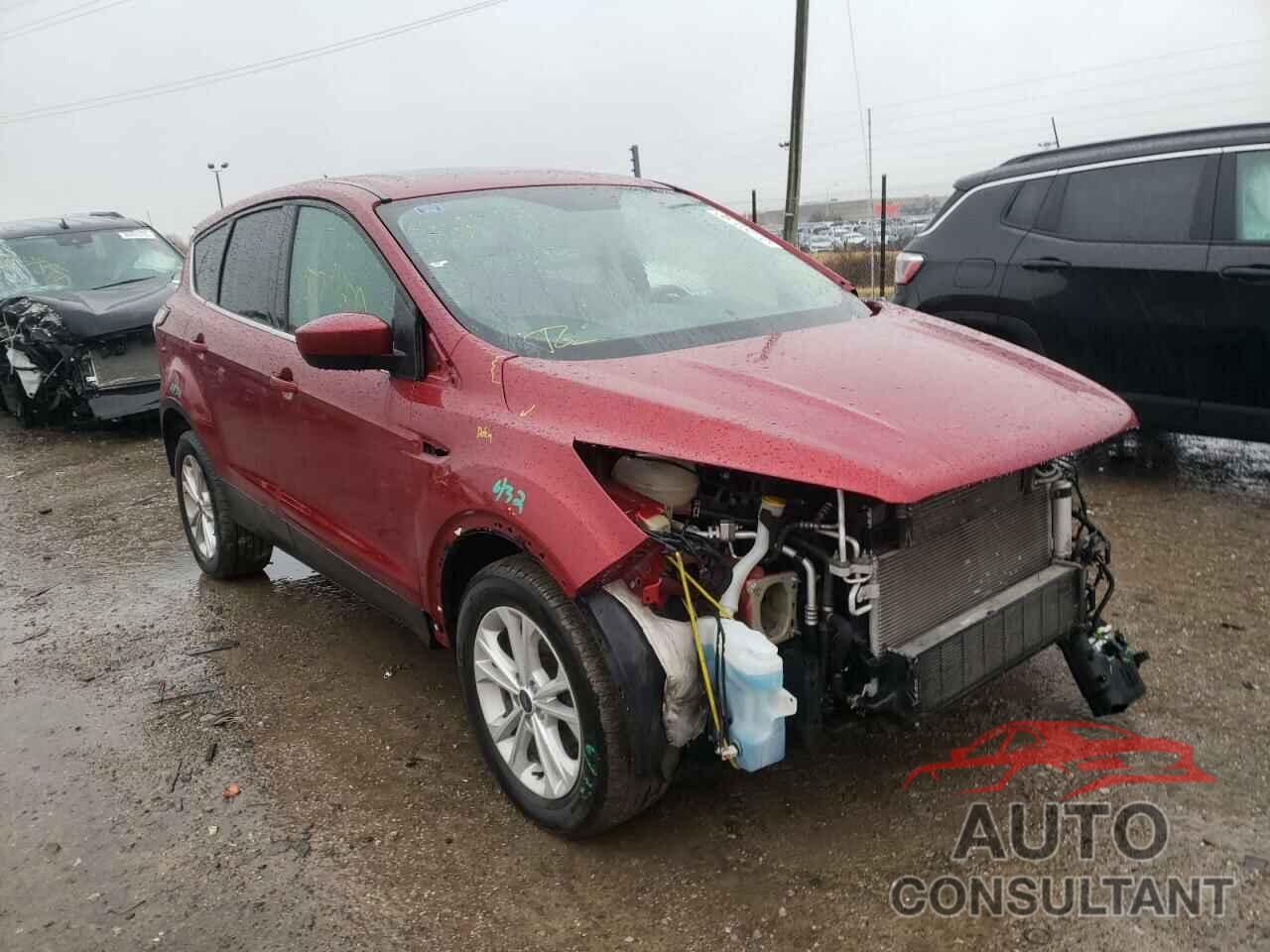 FORD ESCAPE 2017 - 1FMCU9GD4HUC17310