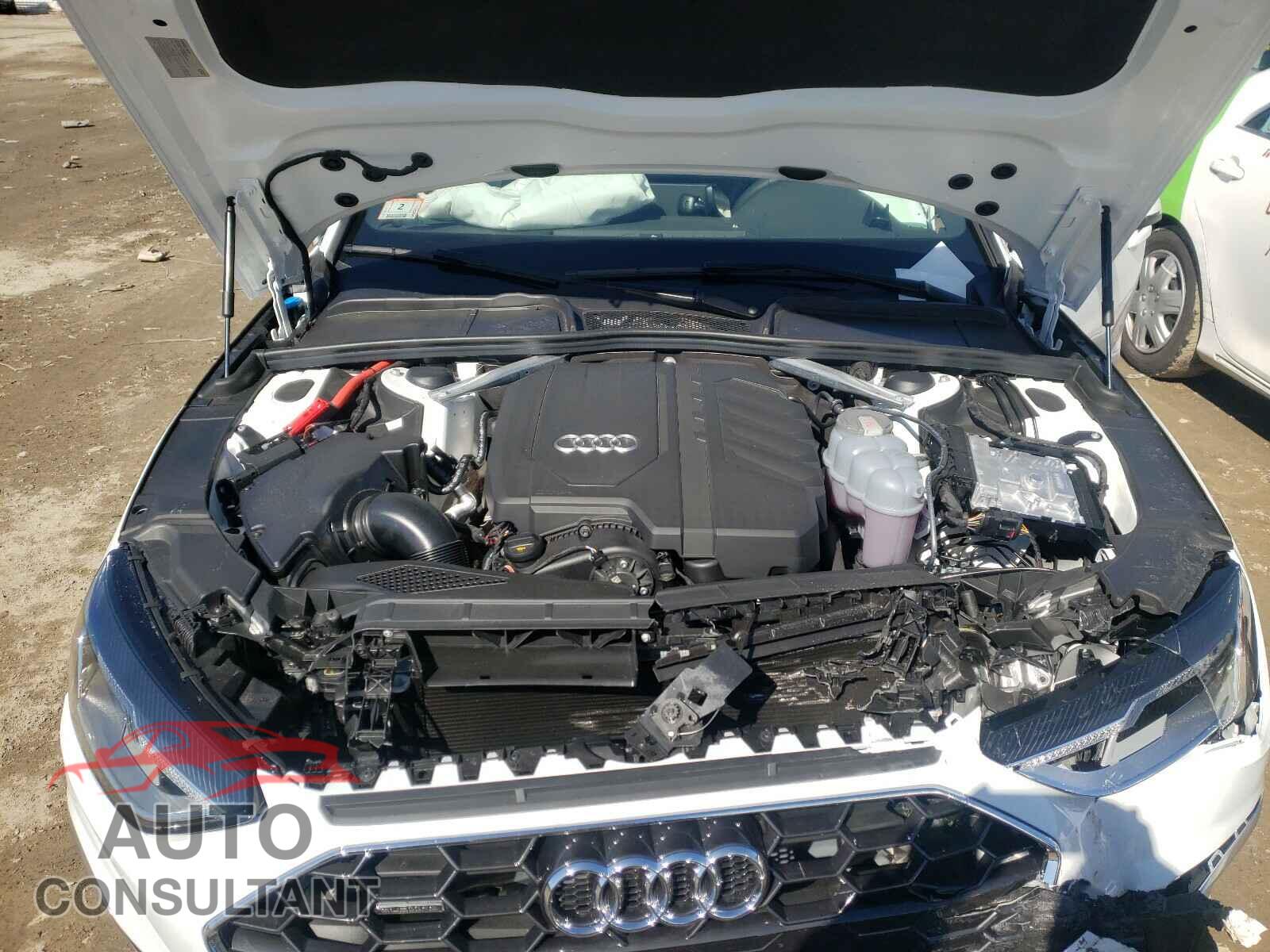 AUDI A4 2021 - WAUDAAF49MN007498