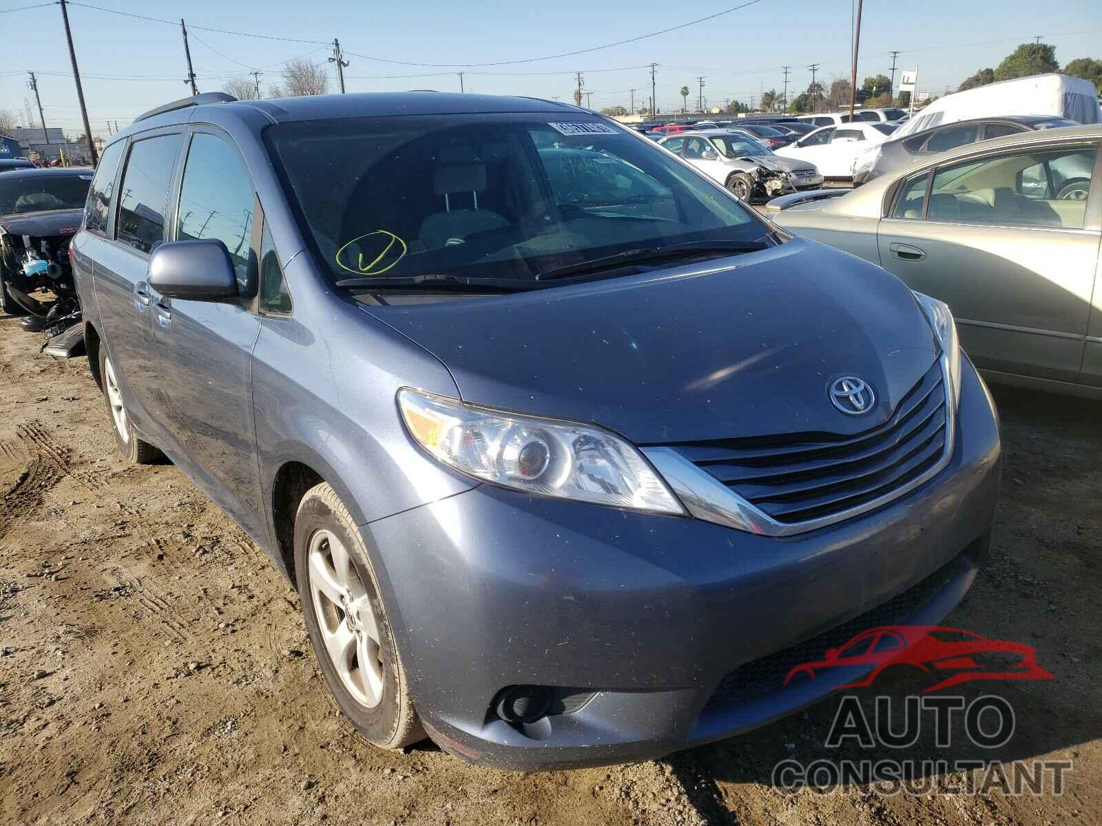 TOYOTA SIENNA 2017 - 5TDKZ3DC2HS853545