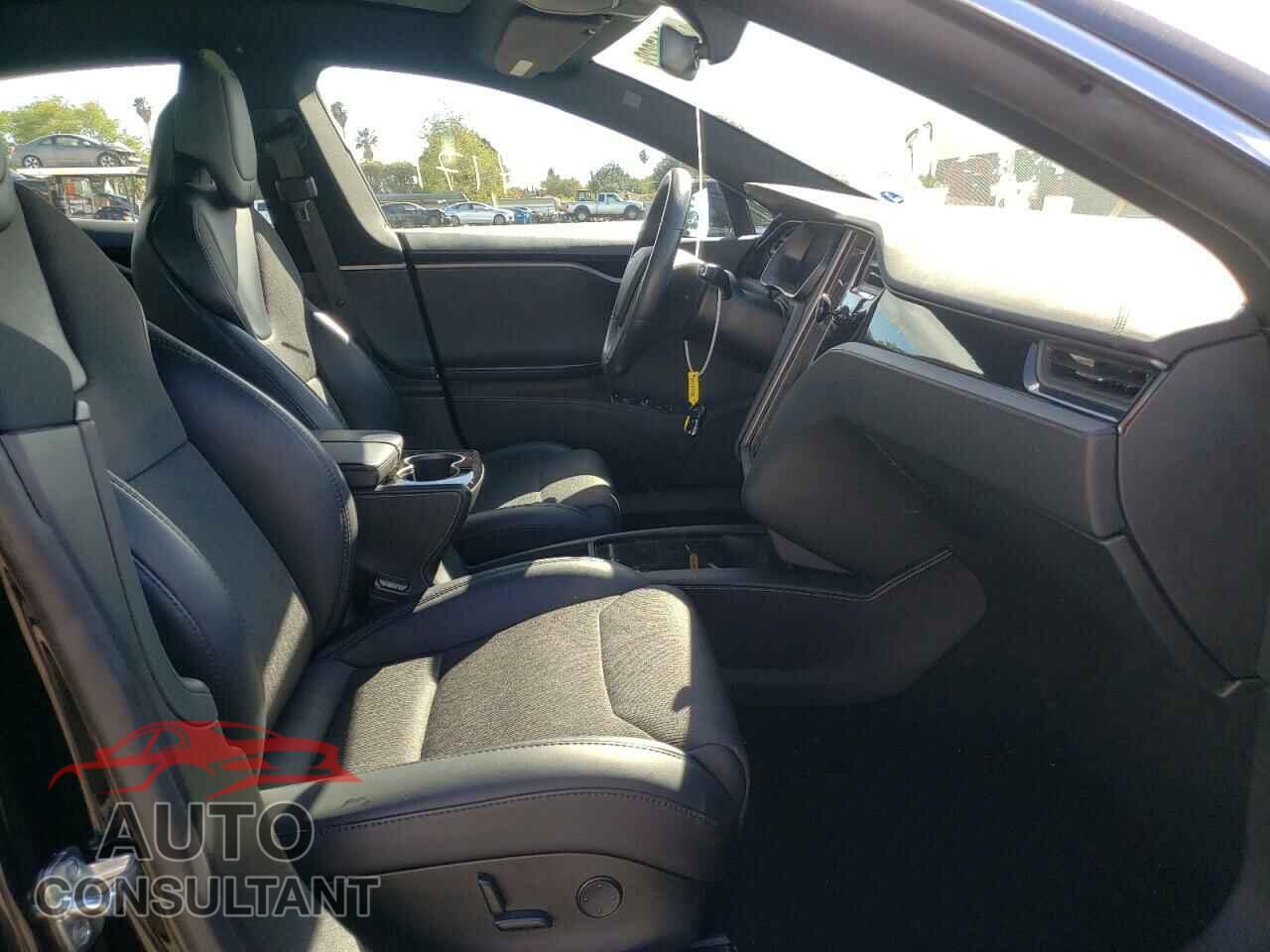 TESLA MODEL S 2018 - 5YJSA1E28JF277343