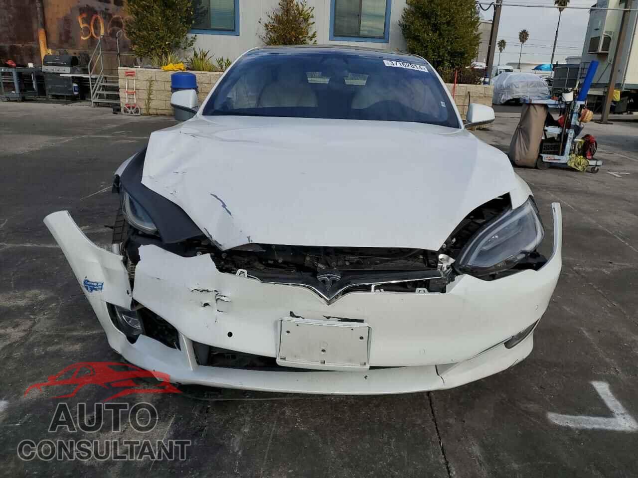 TESLA MODEL S 2020 - 5YJSA1E25LF415648