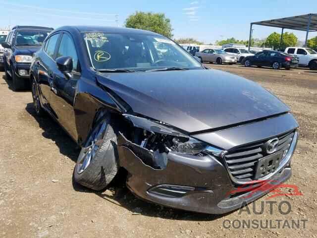 MAZDA 3 2018 - 3MZBN1L33JM165865