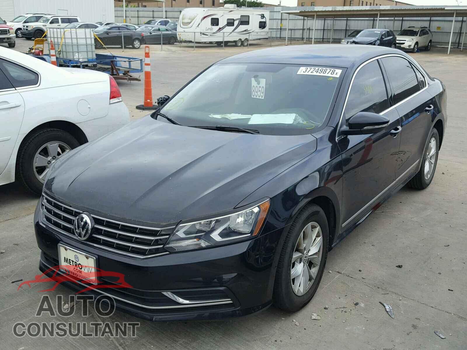 VOLKSWAGEN PASSAT 2017 - 1VWAT7A34HC046533