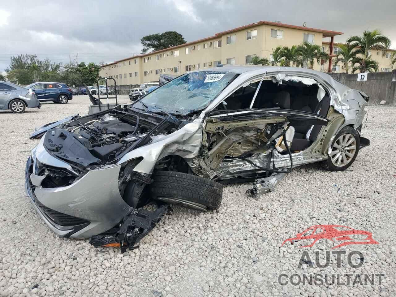 TOYOTA CAMRY 2018 - 4T1B11HK9JU061211