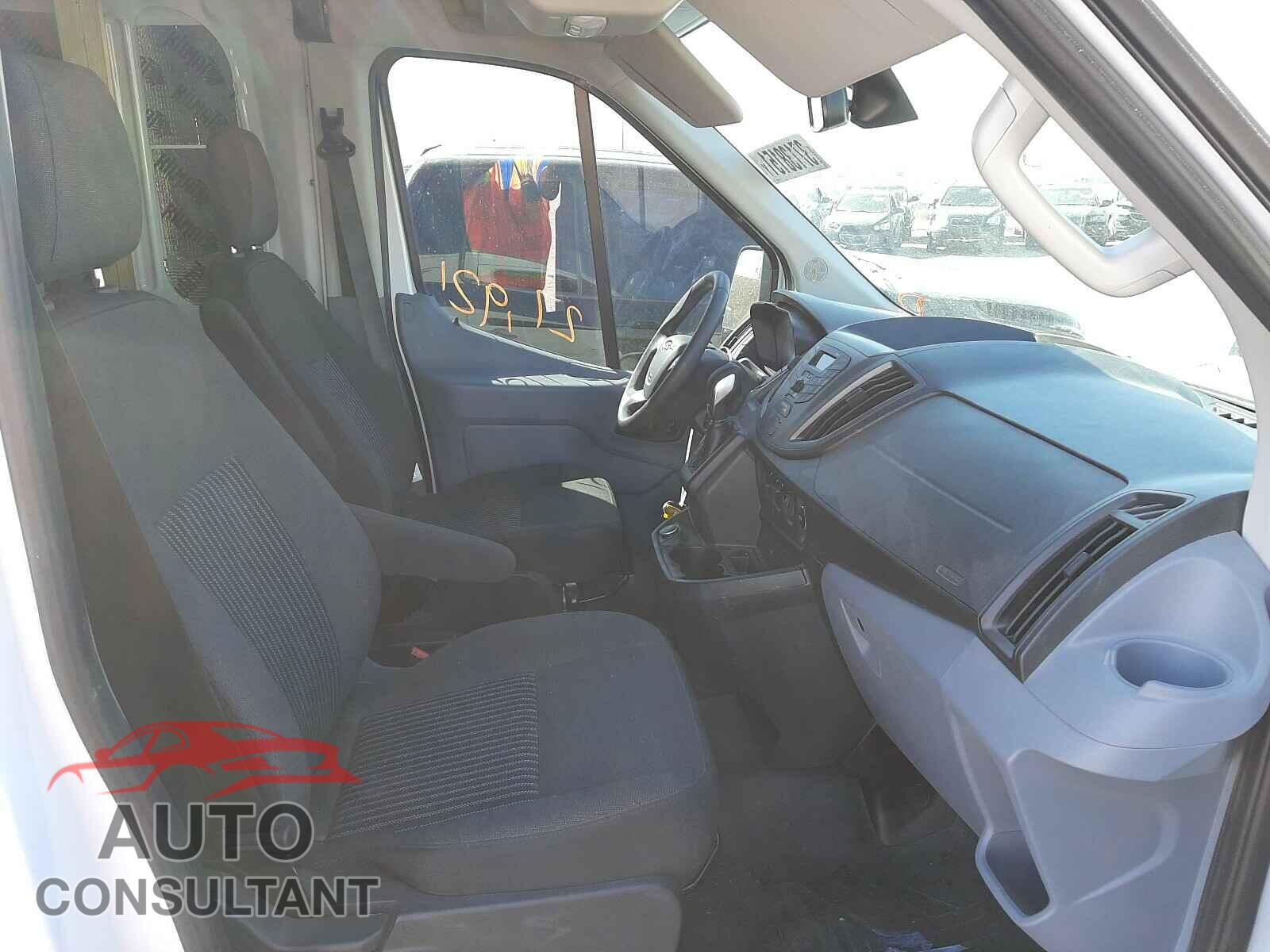 FORD TRANSIT CO 2018 - 1FTYR2CM7JKB29233