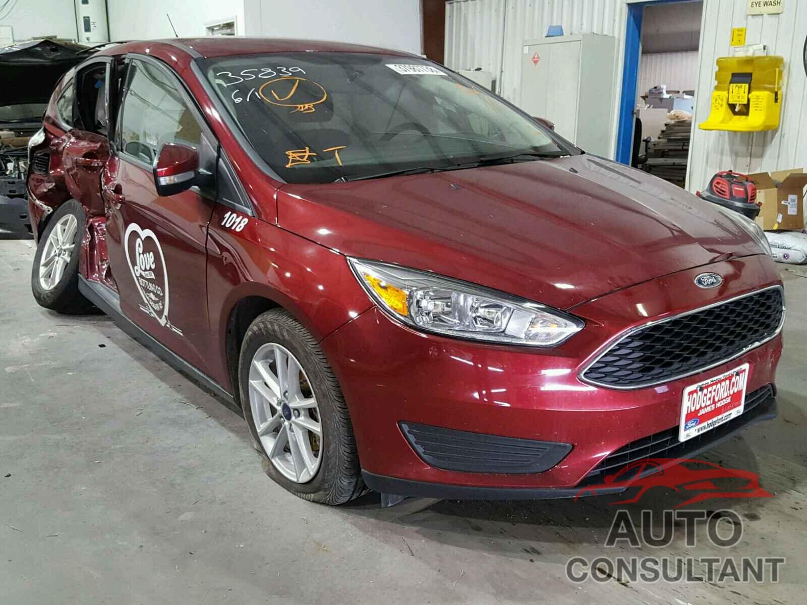 FORD FOCUS 2017 - 1FADP3K28HL270798