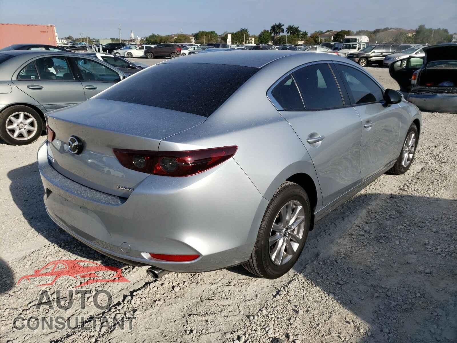 MAZDA 3 2021 - JM1BPAA74M1325854