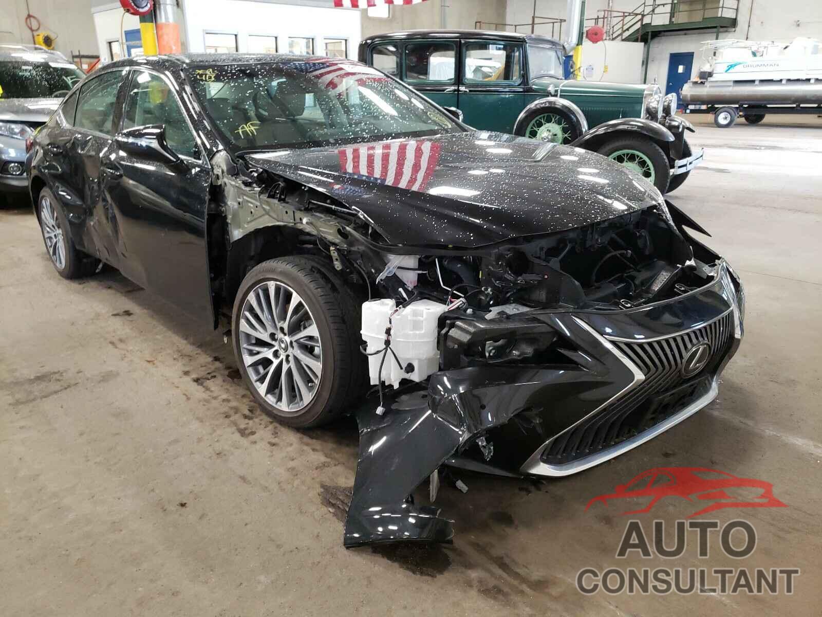 LEXUS ES350 2019 - 58ABZ1B19KU044038