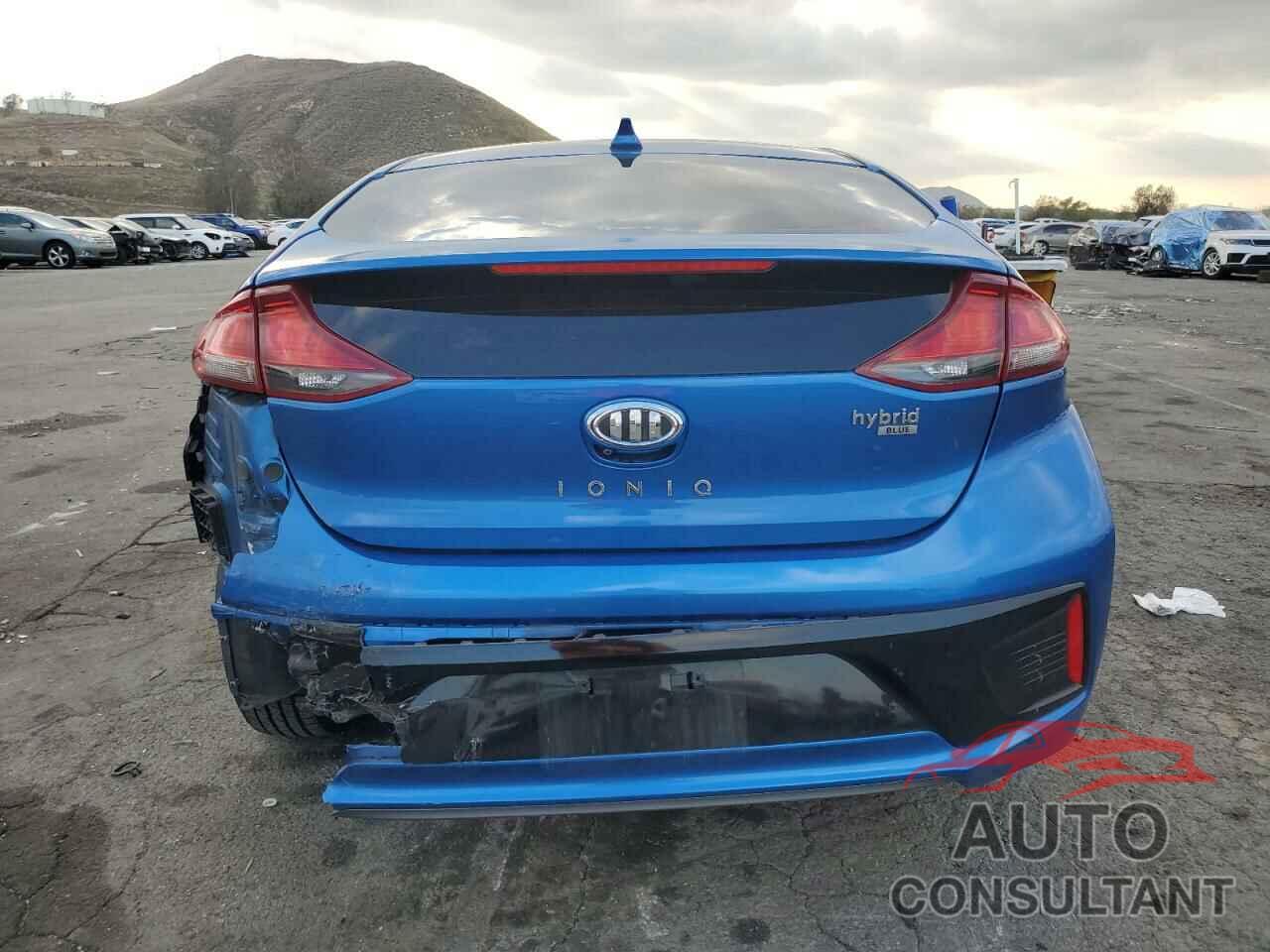 HYUNDAI IONIQ 2018 - KMHC65LC5JU061056