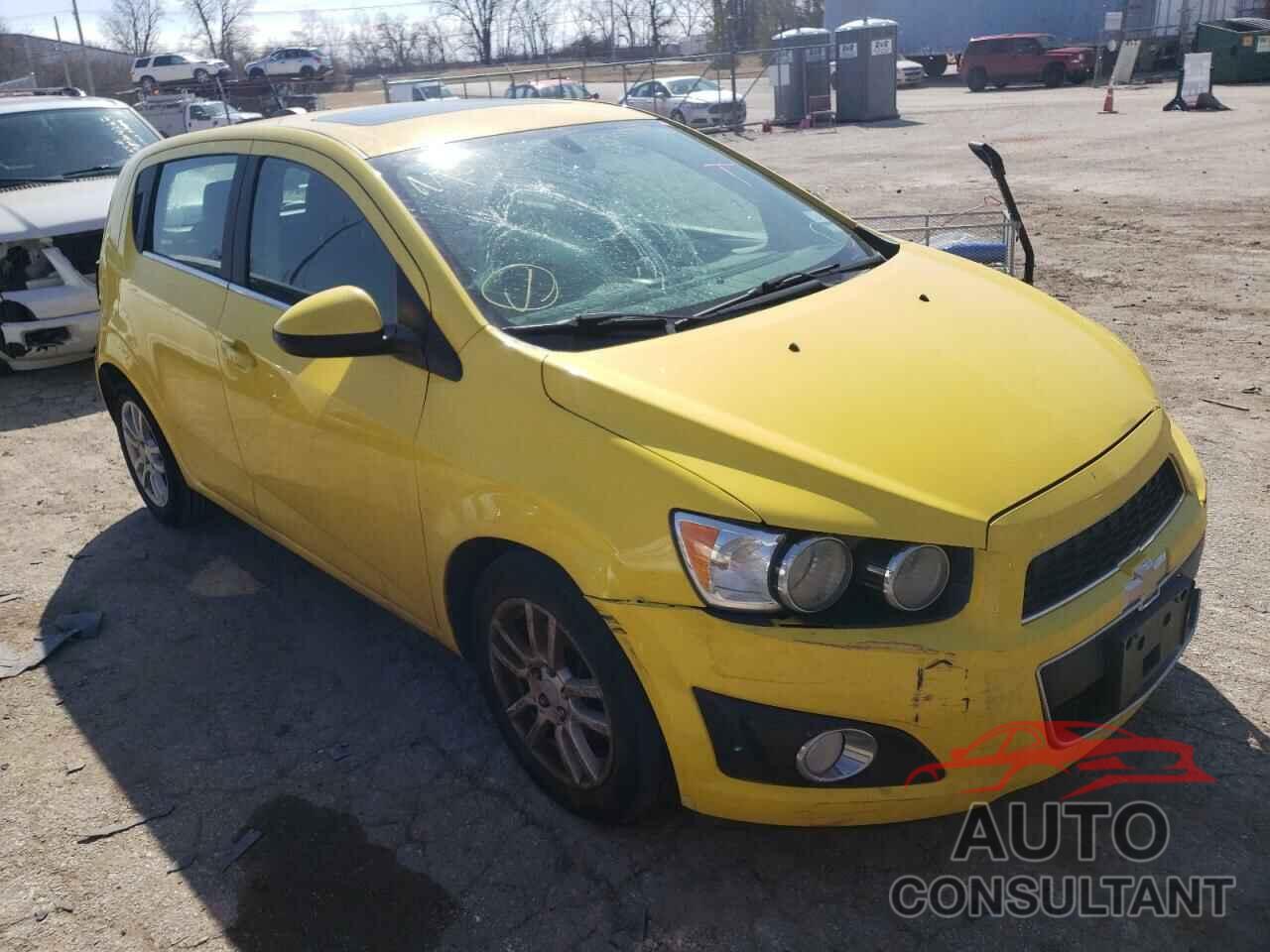 CHEVROLET SONIC 2016 - 1G1JC6SG6G4102455