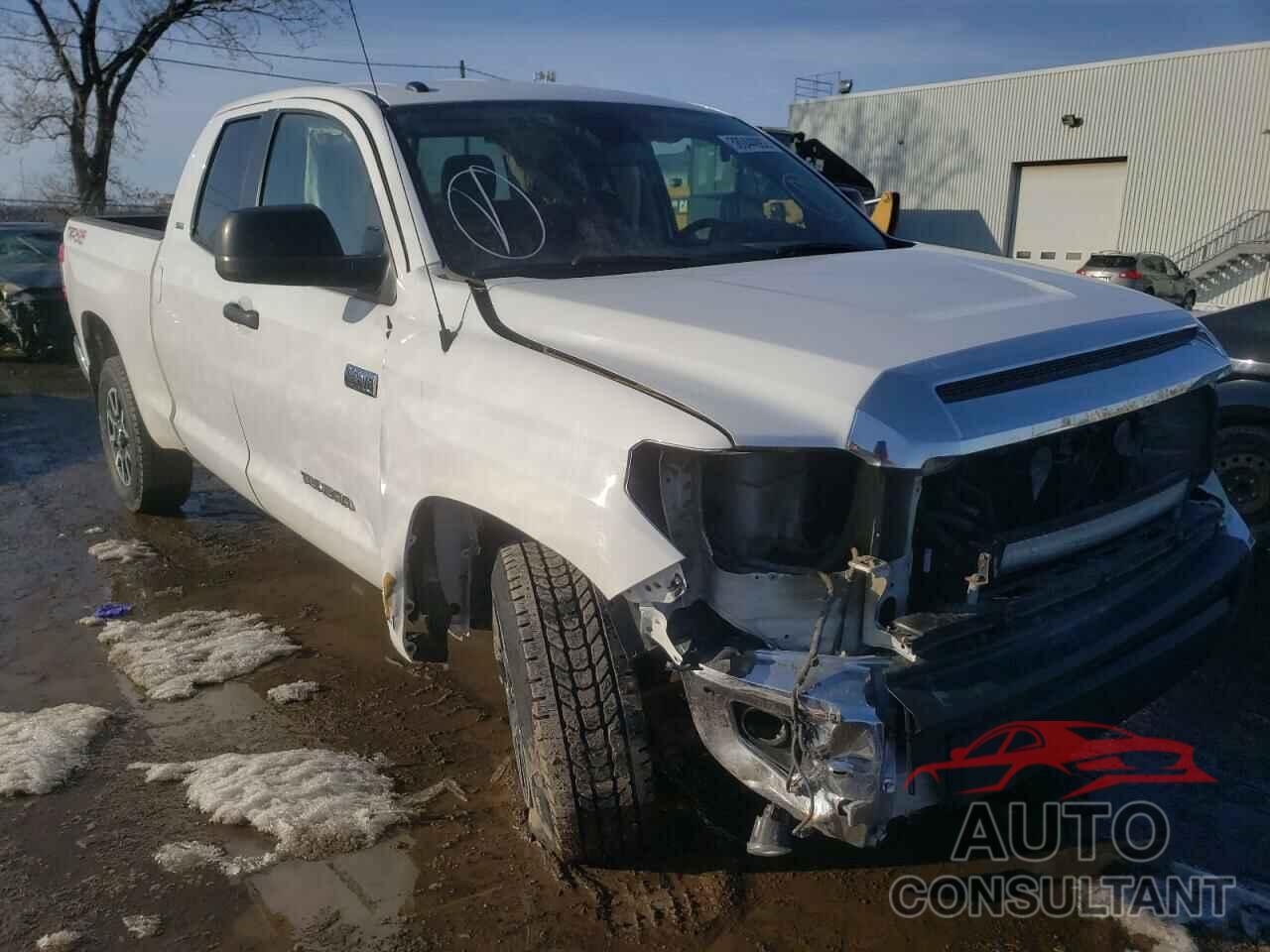 TOYOTA TUNDRA 2018 - 5TFUY5F18JX734059