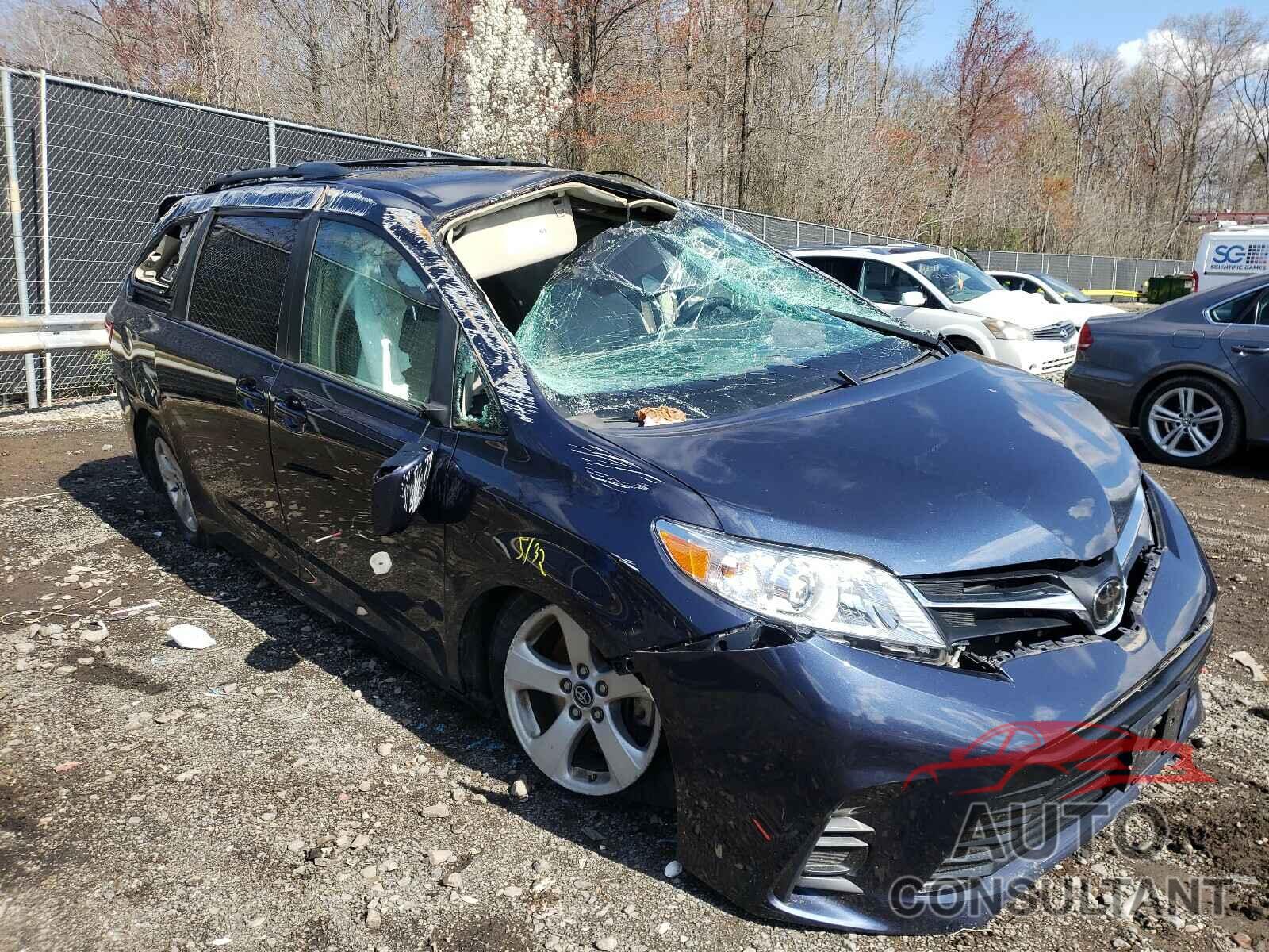 TOYOTA SIENNA 2019 - 5TDKZ3DC6KS971377