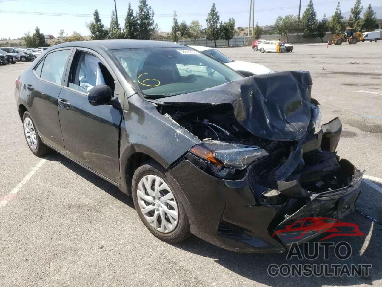 TOYOTA COROLLA 2018 - 5YFBURHEXJP803147