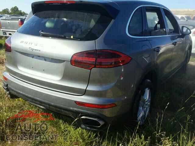 PORSCHE CAYENNE 2016 - WP1AA2A28GLA08738