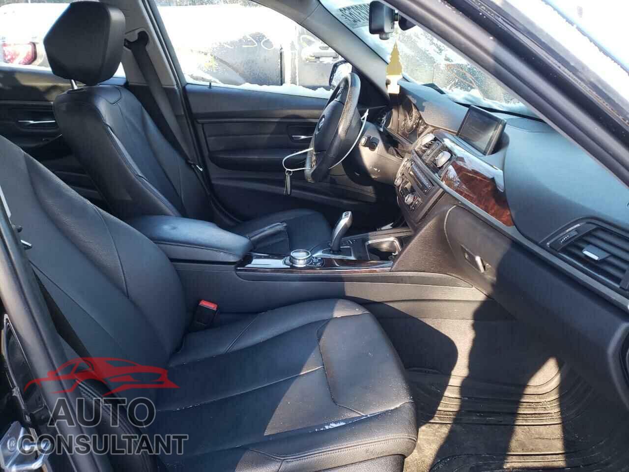 BMW 3 SERIES 2015 - WBA3B3C5XFF545447