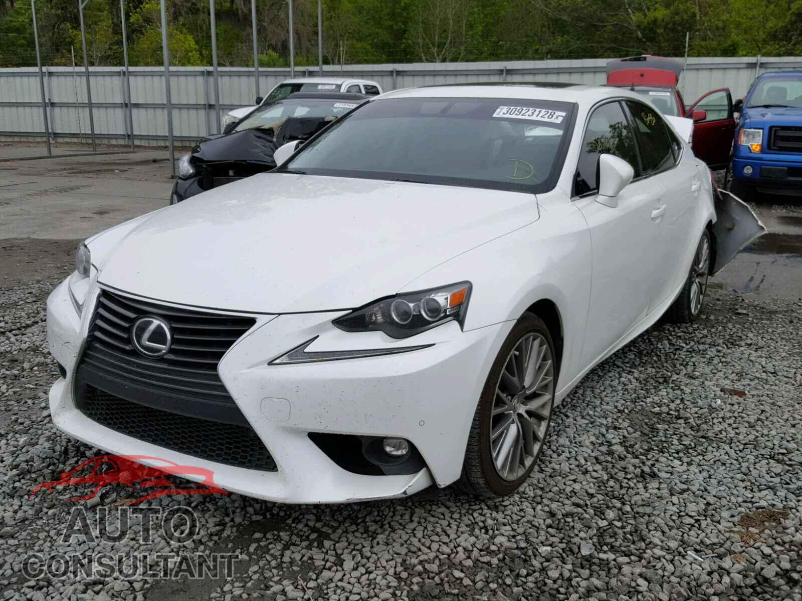 LEXUS IS250 2015 - JTHBF1D20F5078569