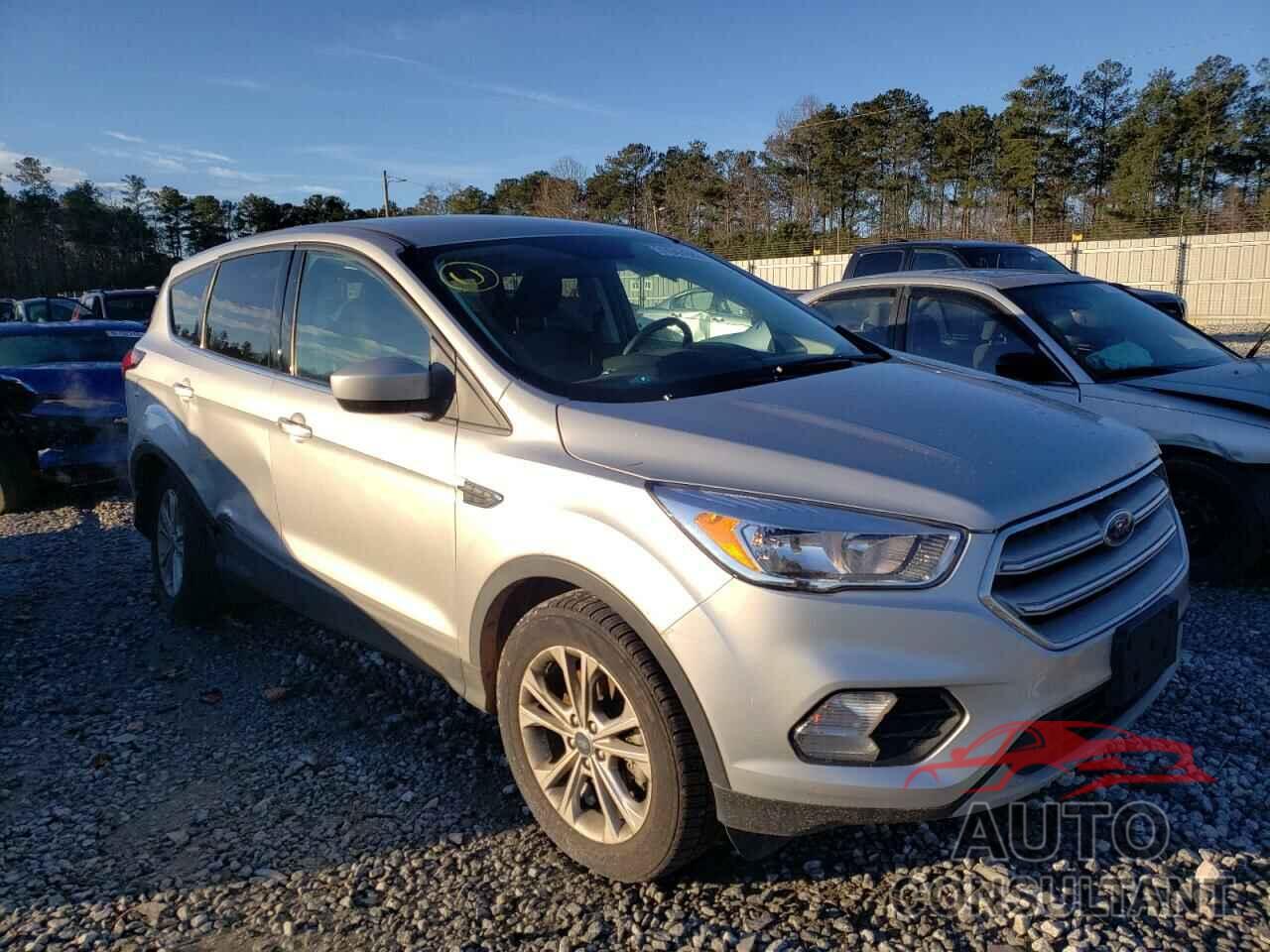 FORD ESCAPE 2019 - 1FMCU0G94KUB07629