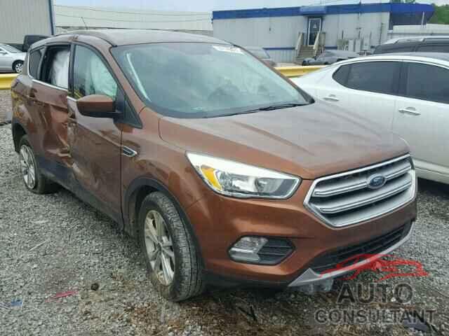 FORD ESCAPE 2017 - 1FMCU0GD2HUA74773