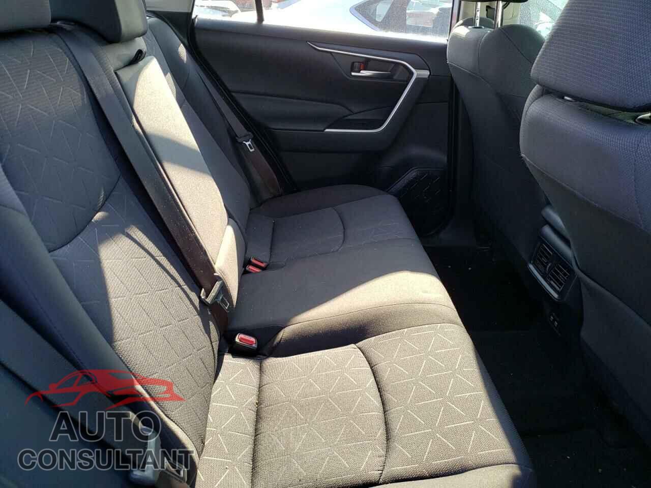 TOYOTA RAV4 2019 - JTMP1RFV1KD013063