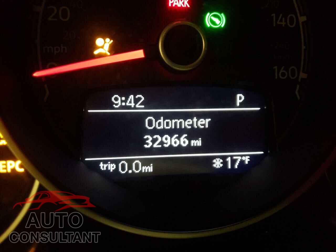 VOLKSWAGEN BEETLE 2018 - 3VW5DAAT5JM515189