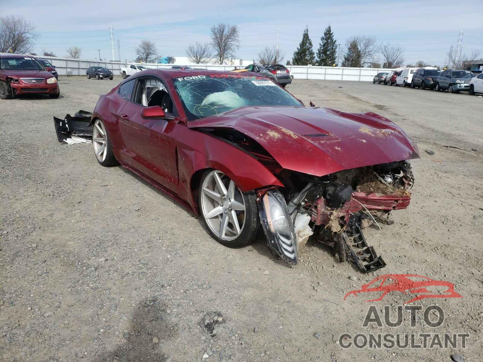 FORD MUSTANG 2019 - 1FA6P8CF3K5102456