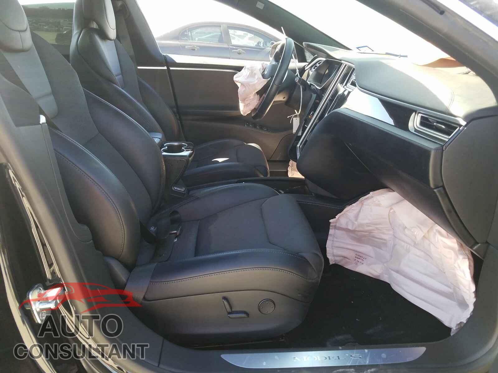 TESLA MODEL S 2017 - 5YJSA1E19HF208226