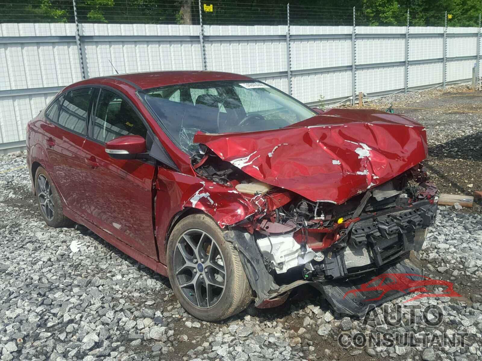 FORD FOCUS 2015 - 1FADP3F22FL347611