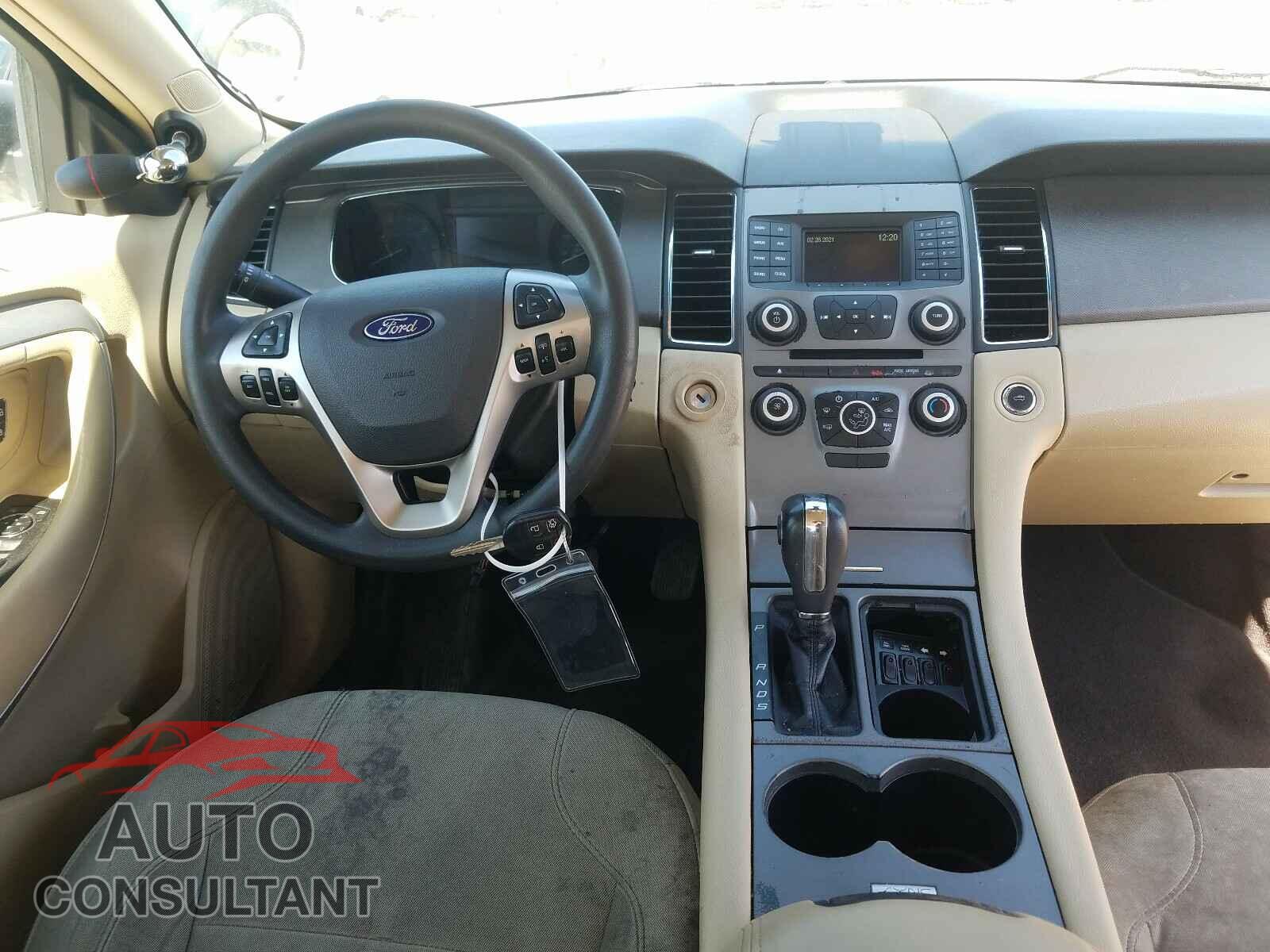 FORD TAURUS 2018 - 1FAHP2D83JG115331