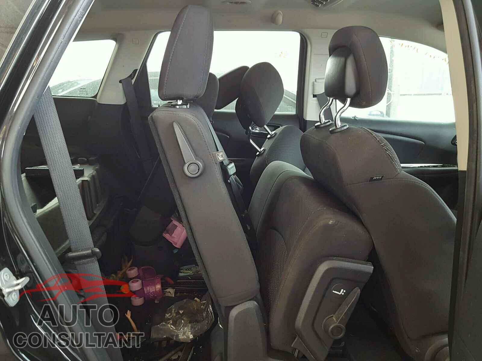 DODGE JOURNEY 2015 - 3C4PDCBB8FT708656