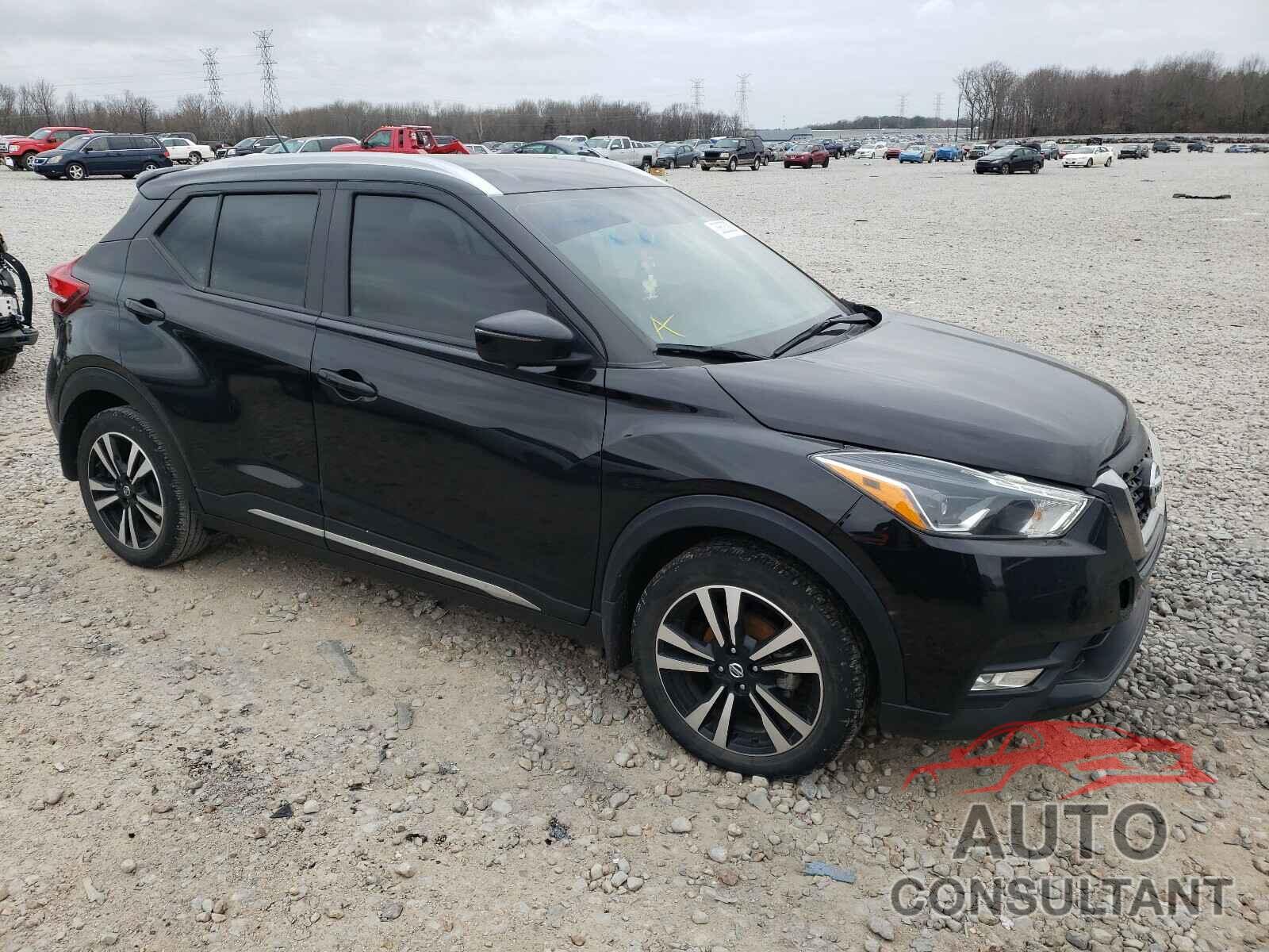 NISSAN KICKS 2018 - 3N1CP5CU5JL499048