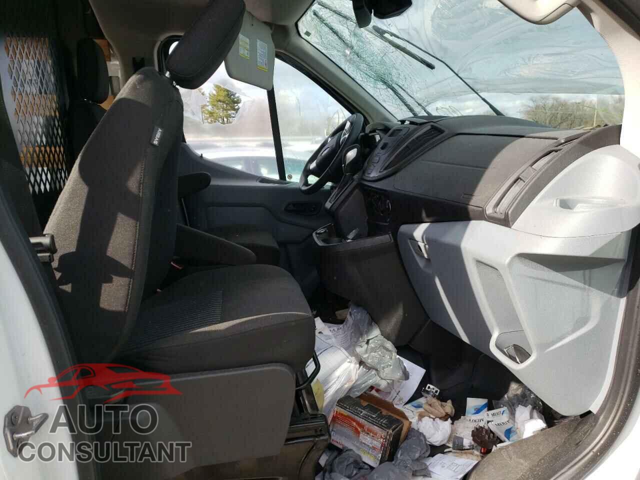 FORD TRANSIT CO 2019 - 1FTYR1YM7KKB34565