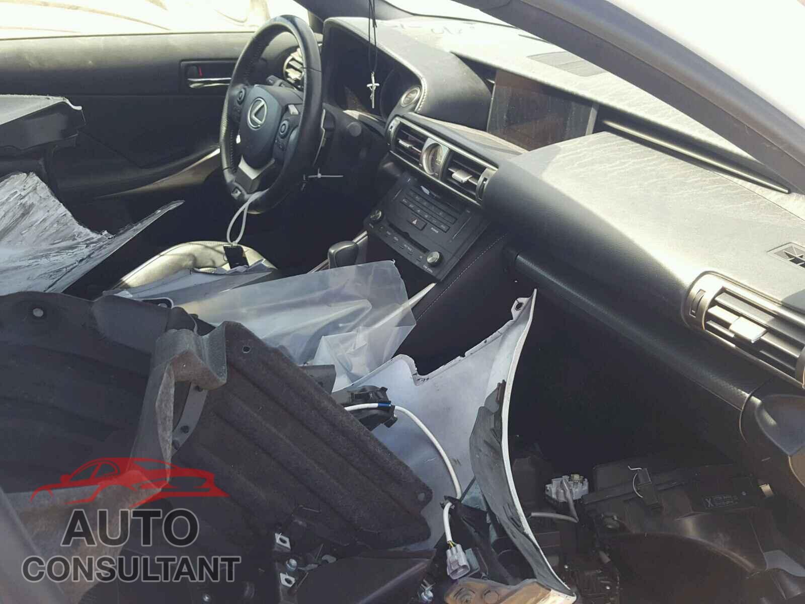 LEXUS IS 2016 - JTHBA1D24G5031688