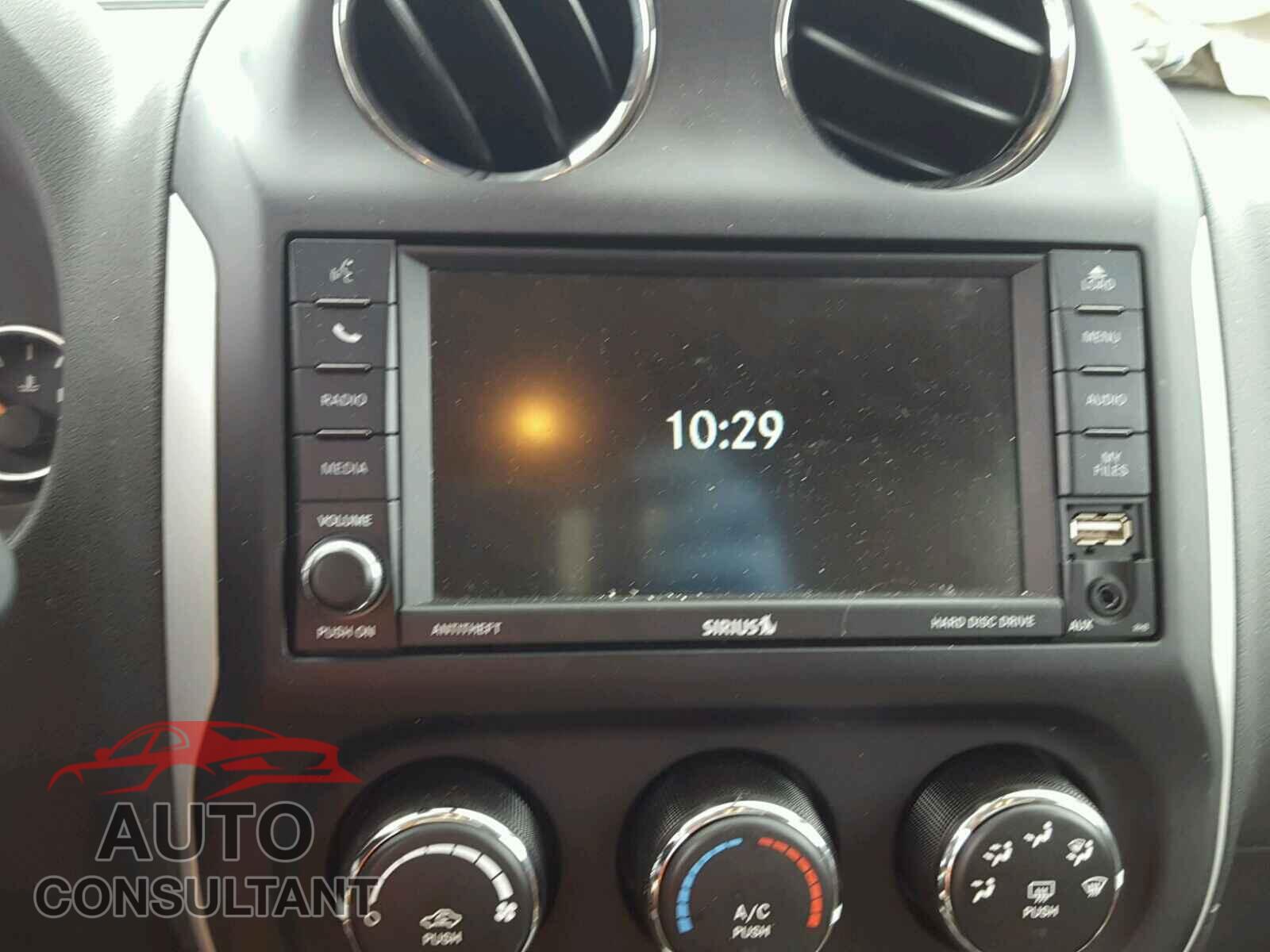 JEEP COMPASS LA 2017 - 1C4NJDEB4HD190135