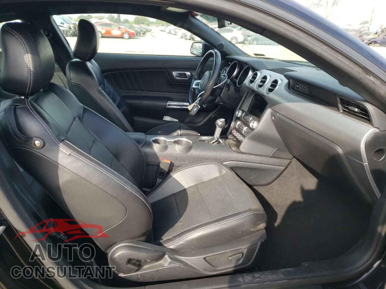 FORD MUSTANG 2020 - 1FA6P8CF9L5136449