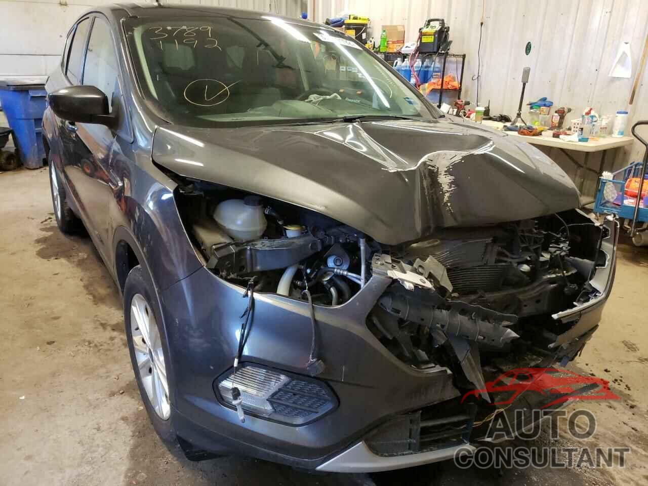FORD ESCAPE 2017 - 1FMCU9GD0HUC27736