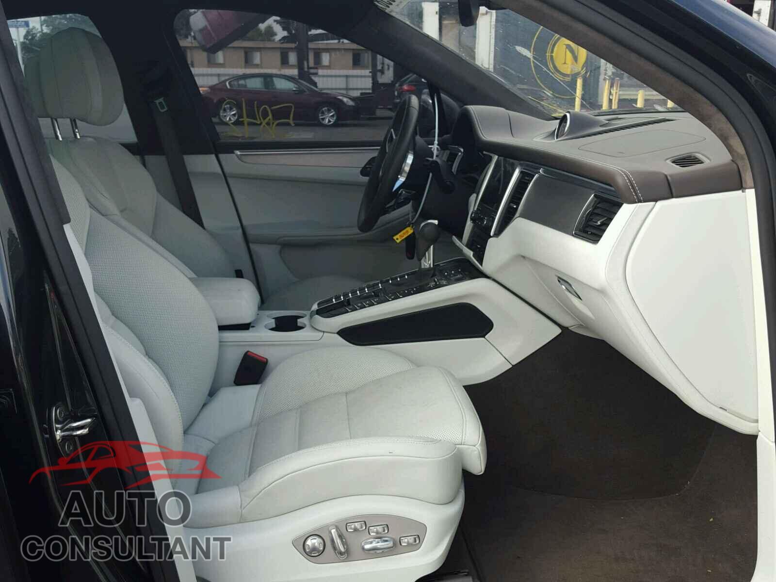 PORSCHE MACAN 2017 - WP1AF2A59HLB60959